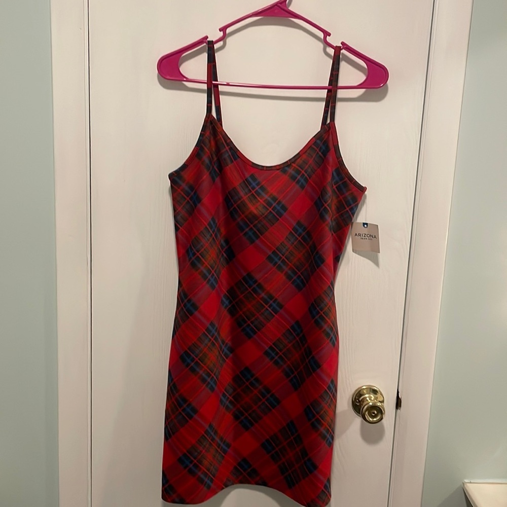 NWT Arizona jean co red and blue plaid dress. Size Large